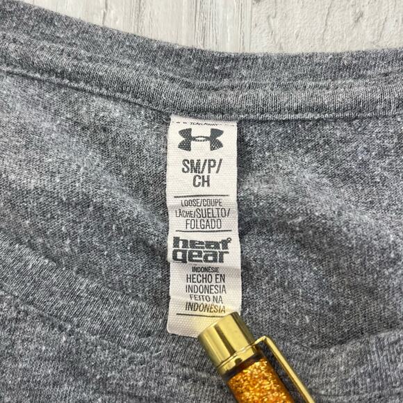 Under Armour Heat Gear Charged Loose Fit Gray Short Sleeve Miami T-Shirt Small - Picture 4 of 8